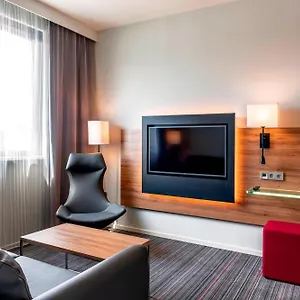 moxy-milan-linate.italymilanhotels.net/